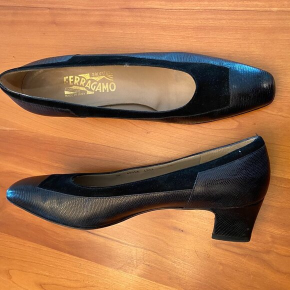 Salvatore Feragamo black shoes - Picture 2 of 3